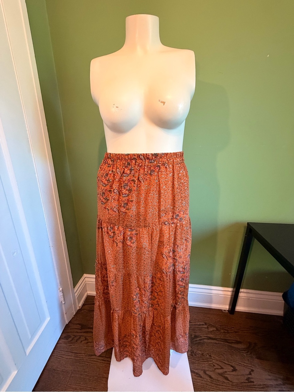 Elan Rust Orange Floral Tiered Maxi Boho Skirt - Picture 15 of 16
